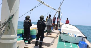 भारतीय तटरक्षक बल ने केरल तट के पास छह भारतीय नागरिकों के साथ ईरानी नौका को हिरासत में लिया
