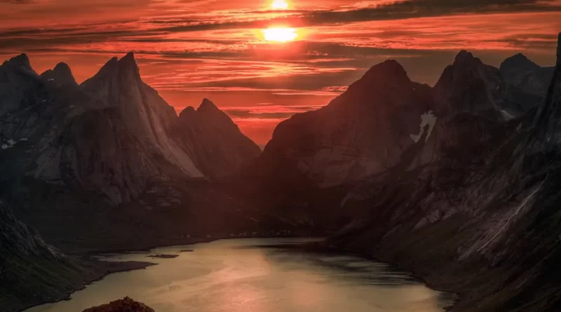 पृथ्वी के 9 स्थान जहाँ सूरज कभी नहीं डूबता (या उगता)