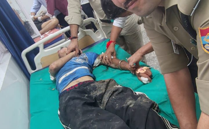 पठियालधार के पास बाइक दुर्घटनाग्रस्त, दो युवक गंभीर घायल