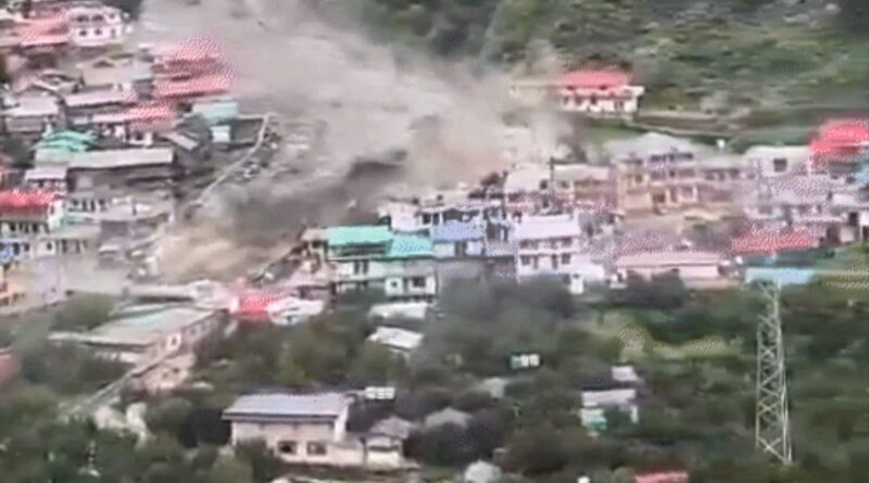 हिमालय पर बढ़ते संकट: अवैज्ञानिक विकास और बढ़ती आपदाओं से खतरे में देवभूमि