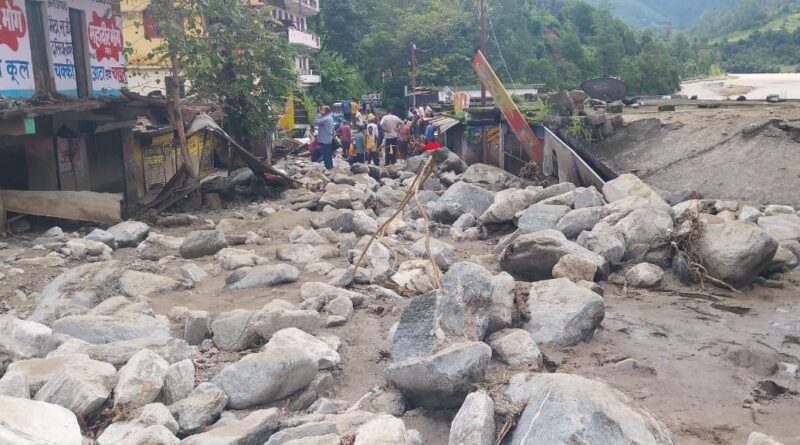 धराली के बाद थराली: असुरक्षित हो गया हिमालय पर रहना