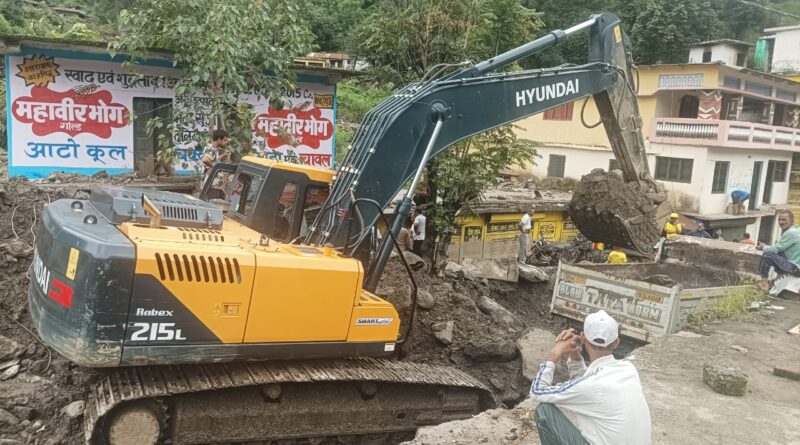 थराली, चेपड़ों में बचाव और राहत कार्य युद्ध स्तर पर जारी