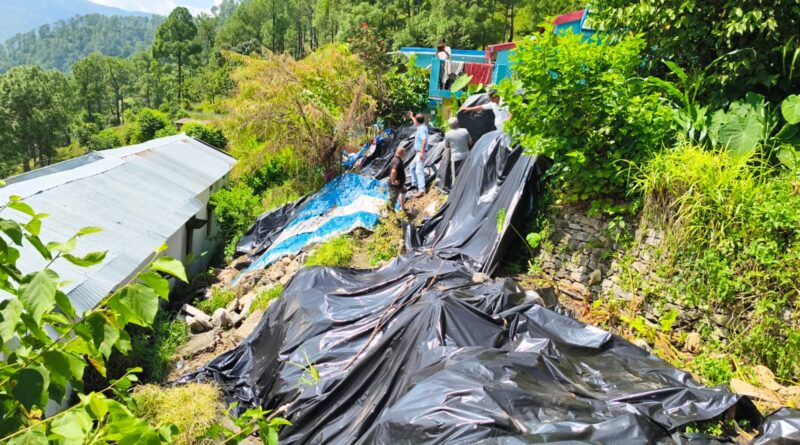 पिंडर  घाटी का संकट है कि जाने को तैयार नहीं!