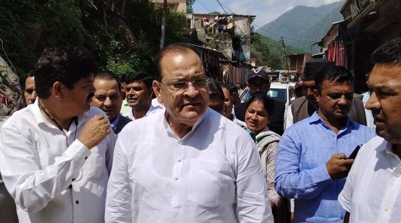 प्रतिपक्ष के नेता यशपाल आर्य समेत काग्रेस नेताओं ने किया आपदाग्रस्त थराली क्षेत्र का दौरा