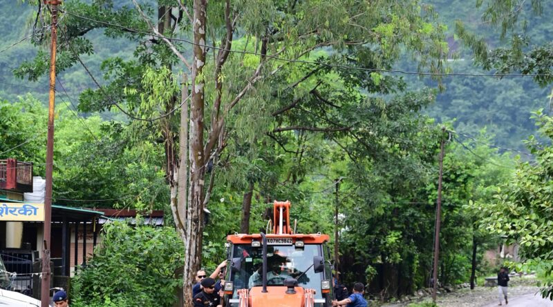 देहरादून में बादल फटने से सहस्त्रधारा व आसपास तबाही, 100 से अधिक लोगों को बचाया गया, कई भवन क्षतिग्रस्त