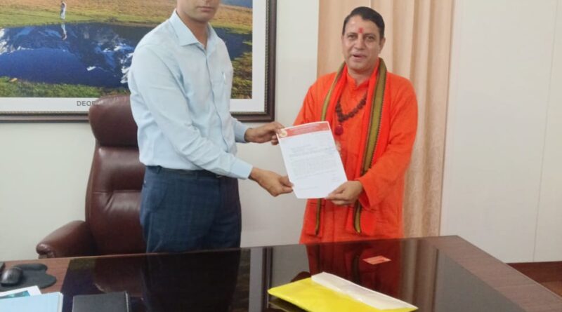 9 वर्षों से अधर में जौरासी-किमोठा-तोणजी मोटर मार्ग, प्रधान ने सौंपा ज्ञापन