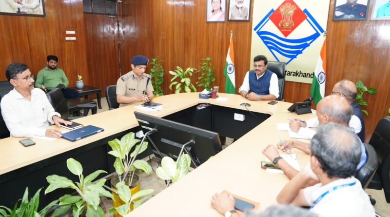 उत्तराखंड में भूस्खलन व ग्लेशियर झीलों पर वैज्ञानिक निगरानी होगी तेज : विशेषज्ञ संस्थानों को दी गयी जिम्मेदारियां