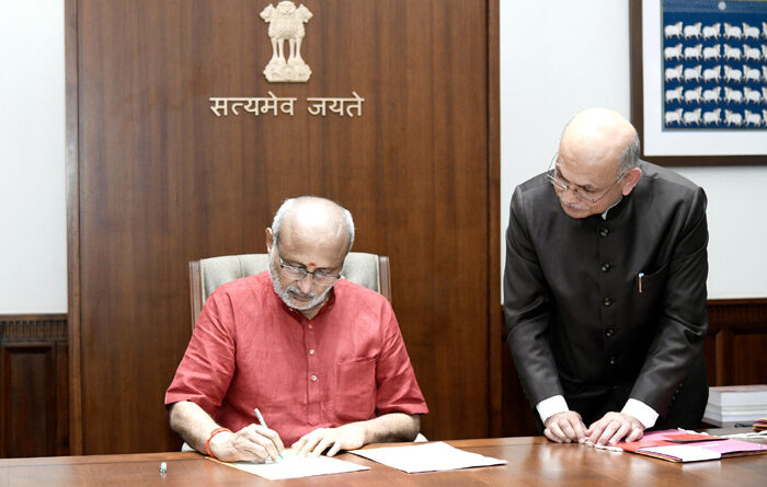 सी.पी. राधाकृष्णन ने भारत के 15वें उपराष्ट्रपति और राज्यसभा के सभापति के रूप में शपथ ली