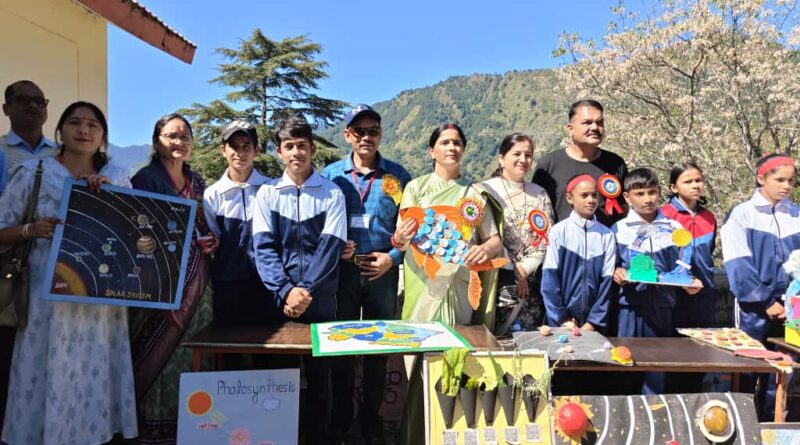 बीआरसी सभागार पोखरी में सम्पन्न हुआ विकासखंड स्तरीय सामाजिक विज्ञान महोत्सव