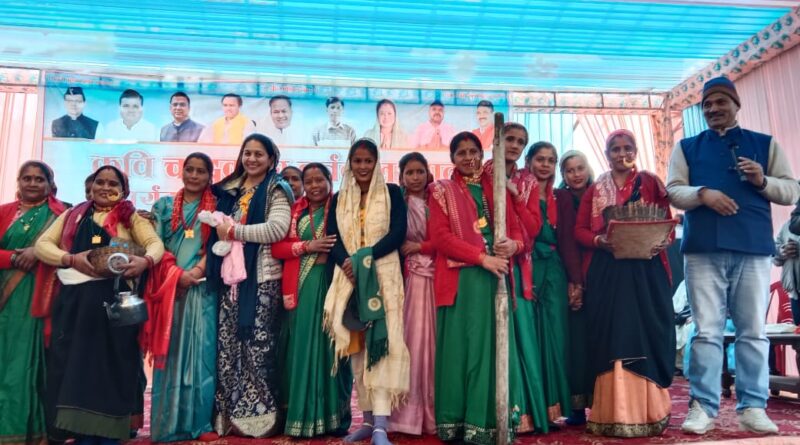 पोखरी मेले में झलकी लोक संस्कृति की छटा ; मेले में आयोजित हुआ सैनिक सम्मेलन