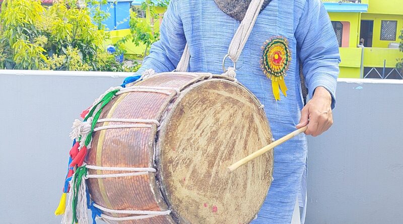 क्या भारतीय राजनीति बेरोज़गारों को संतुष्ट करने तक सीमित रह गई है?