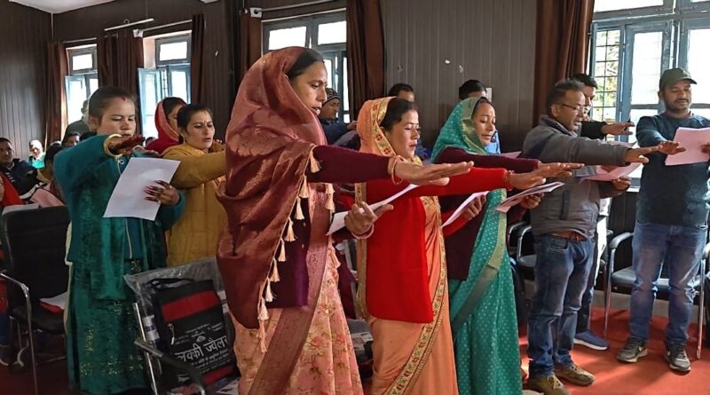 पोखरी ब्लॉक के 57 प्रधानों और 333 वार्ड सदस्यों ने ली पद की शपथ