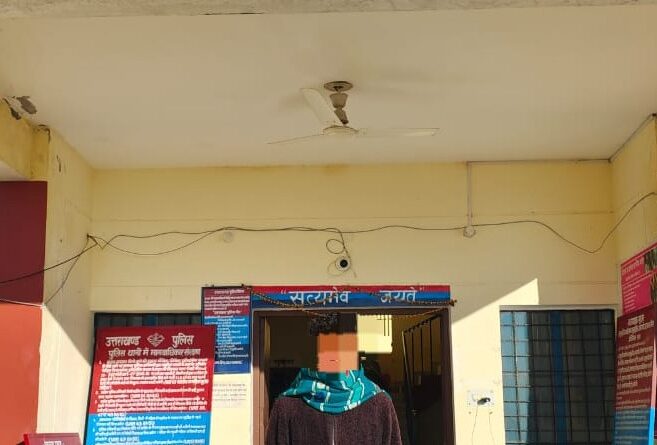 मानसिक रूप से विक्षिप्त युवक के मंदिर में घुसने से मची हड़कंप