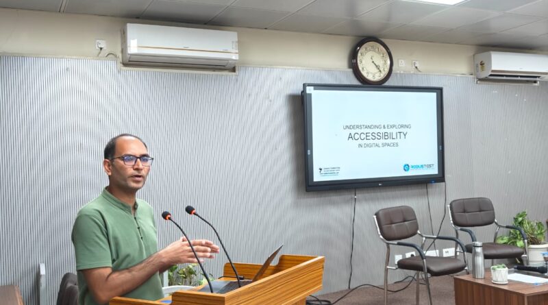 दून पुस्तकालय में ‘डिजिटल समावेशन व सुलभ डिज़ाइन *क्यों* महत्वपूर्ण है, पर वार्ता