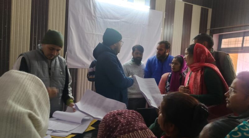 पोखरी में श्रम विभाग का बहुउद्देशीय शिविर, सर्वर खराबी से पंजीकरण ठप