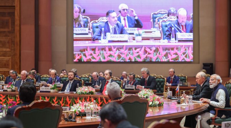 भारत-रूस शिखर वार्ता: कई महत्वपूर्ण समझौते और समझौता ज्ञापनों पर हस्ताक्षर