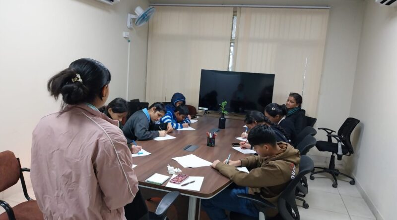 दून लाइब्रेरी में गढ़वाली लोकभाषा और कविता लेखन का आयोजन