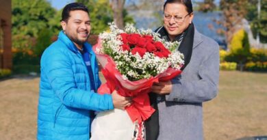 पोखरी की जनसमस्याओं को लेकर मयंक पंत ने मुख्यमंत्री को सौंपा ज्ञापन