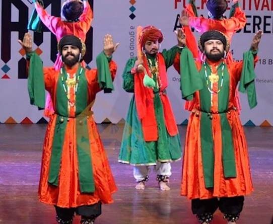 भारत पर्व 2026 में पंजाबी लोक आर्केस्ट्रा और क़लंदरी धमाल