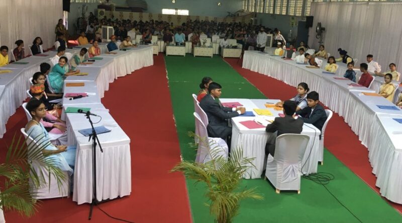 स्मृतियों का झरोका : छात्र संसद में जब बिंदेश्वरी प्रसाद वर्मा पहुंचे