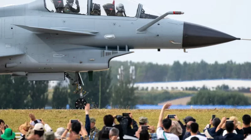 Former U.S. Air Force Officer Is Accused of Training Chinese Military Pilots