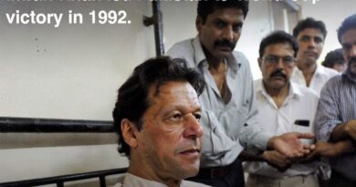 इमरान ख़ान के समर्थन में 14 दिग्गज क्रिकेटर, गावस्कर और कपिल देव भी शामिल