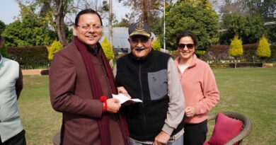 मुख्यमंत्री राहत कोष में सेवानिवृत्त ब्रिगेडियर ने दिए 10 लाख रुपये