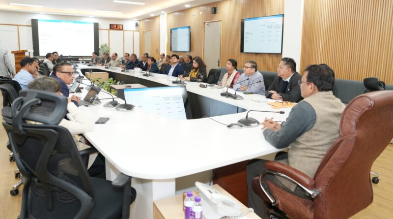 उत्तराखण्ड की वित्तीय स्थिति की मुख्य सचिव ने की राजस्व प्राप्तियों की व्यापक समीक्षा