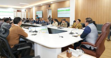 सड़क और डिजास्टर शेल्टर निर्माण कार्यों में तेजी के निर्देश