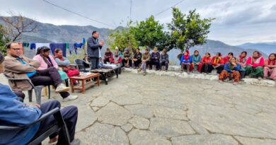 कांग्रेस ने चलाया धनपुर पट्टी में जनजागरण अभियान