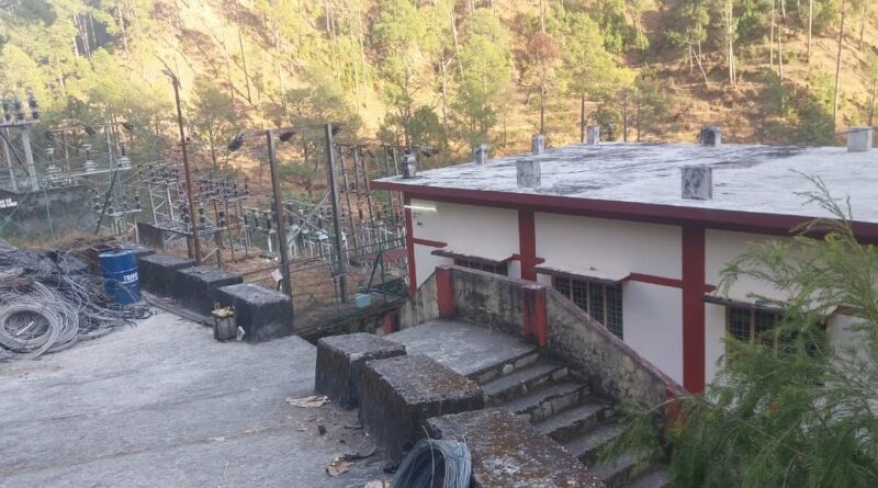 देवाल के 46 गांव 24 घंटे से अधिक समय से अंधेरे में