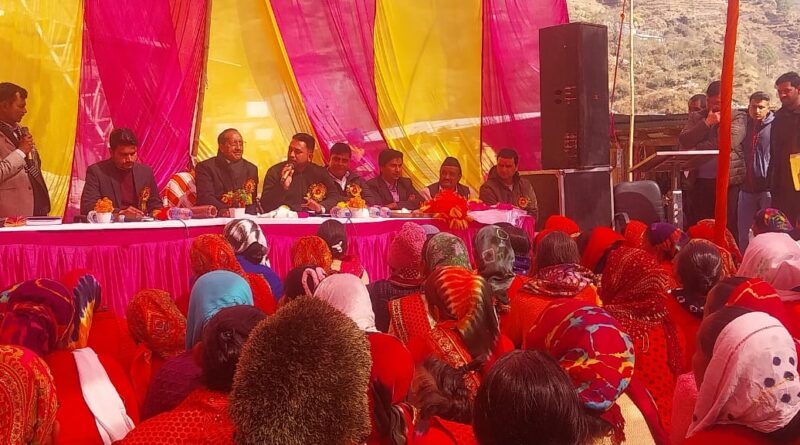 देवाल के खेता में ‘सरकार जनता के द्वार’ शिविर, 58 शिकायतें दर्ज, 53 का त्वरित निस्तारण