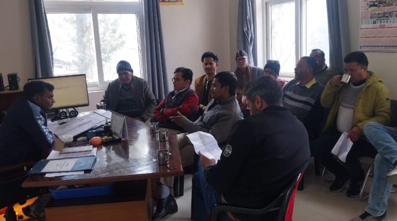 आपदा में लगे डंपरों व मशीनों का भुगतान लंबित, 16 से तालाबंदी की चेतावनी