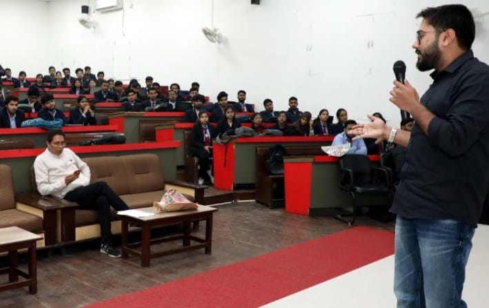 क्लाउड प्रौद्योगिकी से वैश्विक उद्योगों में क्रांतिकारी बदलाव