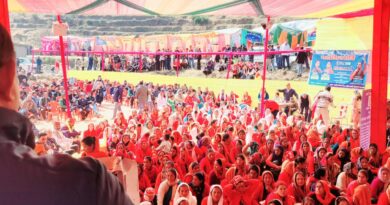 थराली के सोल डुंग्री में विधिक जागरूकता एवं जनकल्याण शिविर आयोजित थराली के सोल डुंग्री में विधिक जागरूकता एवं जनकल्याण शिविर आयोजित