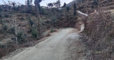 पांच साल बाद भी अधूरा जौरासी–तोणजी मोटर मार्ग, ग्रामीणों ने डीएम से की हस्तक्षेप की मांग