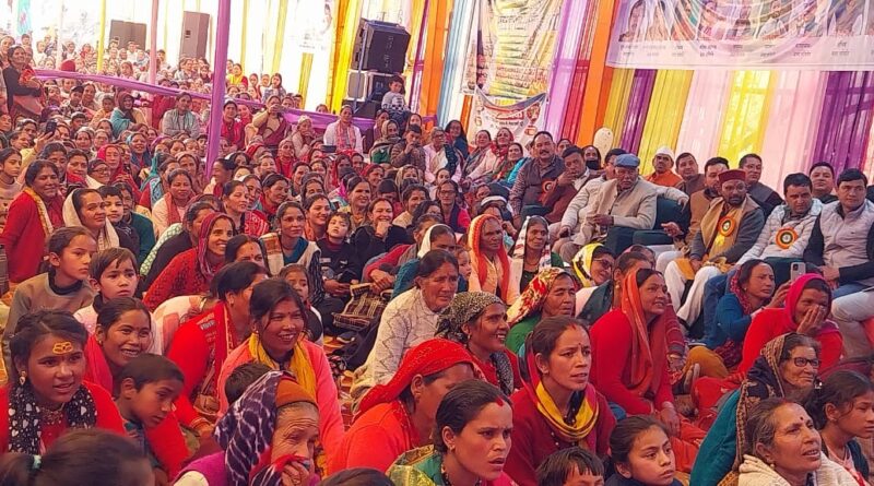 देवाल कौथीग की पहली शाम लोक गायक गजेंद्र राणा  और टीम के नाम रही