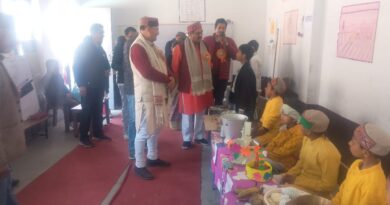 ज्योतिर्मठ में सरस्वती शिशु मंदिर की ‘शिशु नगरी’ प्रदर्शनी में नन्हे बच्चों ने बिखेरा प्रतिभा का रंग ज्योतिर्मठ में सरस्वती शिशु मंदिर की ‘शिशु नगरी’ प्रदर्शनी में नन्हे बच्चों ने बिखेरा प्रतिभा का रंग