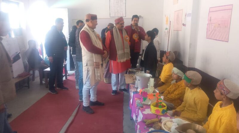 ज्योतिर्मठ में सरस्वती शिशु मंदिर की ‘शिशु नगरी’ प्रदर्शनी में नन्हे बच्चों ने बिखेरा प्रतिभा का रंग