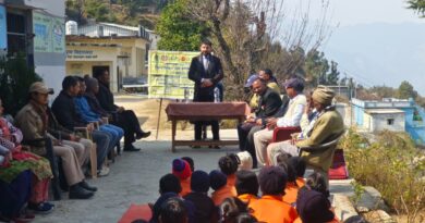 प्राथमिक विद्यालय देवर में विधिक जागरूकता शिविर, बच्चों को कानूनों की दी गई जानकारी