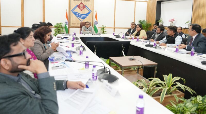 बैंकों में जमा राशि के मुकाबले ऋण वितरण बढ़ाने के निर्देश, डिजिटलीकरण और स्वरोजगार योजनाओं की समीक्षा