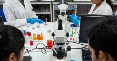 शरीर में मौजूद तरल पदार्थों में चीनी-लेपित पाउच कैंसर का पता लगाने में मदद कर सकते हैं