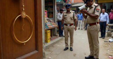 गौचर में चोरों ने कमरे का ताला तोड़कर लाखों के जेवर व नगदी चुराई