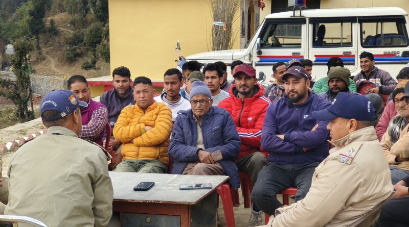 होली पर्व को शांतिपूर्ण ढंग से मनाने को लेकर पुलिस-व्यापारियों की गोष्ठी आयोजित
