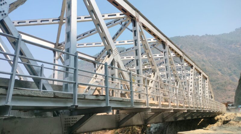 बैली ब्रिज बनने से बद्रीनाथ मार्ग पर हुआ भुस्खलन का समाधान