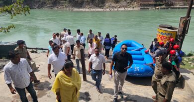 कुंभ मेला 2027 की तैयारी: मेला प्रशासन ने स्वर्गाश्रम क्षेत्र का भ्रमण कर घाटों का लिया जायजा