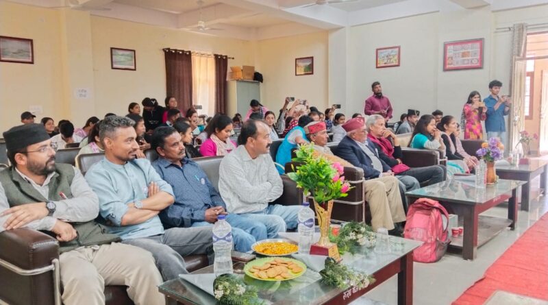 तलवाड़ी कॉलेज  के एनएसएस शिविर का रंगारंग समापन, स्वयंसेवकों ने प्रस्तुत की सामाजिक सरोकारों की झलक