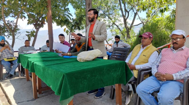 इंटर कॉलेज पोखरी व सरस्वती शिशु विद्या मंदिर में बेहतर प्रदर्शन करने वाले छात्र छात्राओं को किया पुरष्कृत 