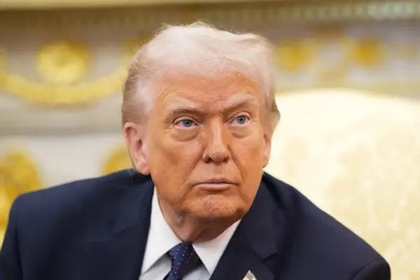 डोनाल्ड ट्रम्प अपने ही खयालों की दुनियाँ के केंद्र बिंदु