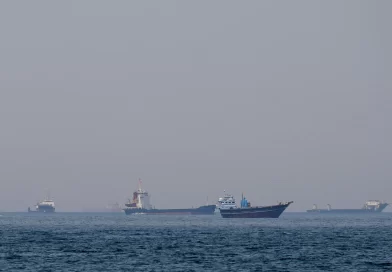 Iran War Live Updates: Tehran Sends Mixed Signals on Talks After U.S. Seizes Ship